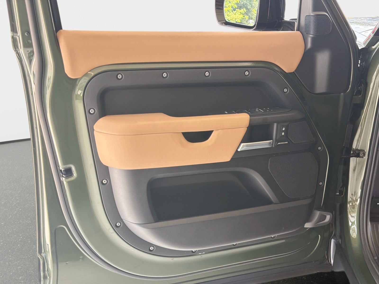 New 2026 Land Rover Defender 130 S AWD/4WD image 18