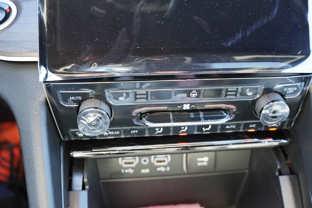 New 2025 Jeep Grand Cherokee L Limited w/ Trailer Tow Package image 15