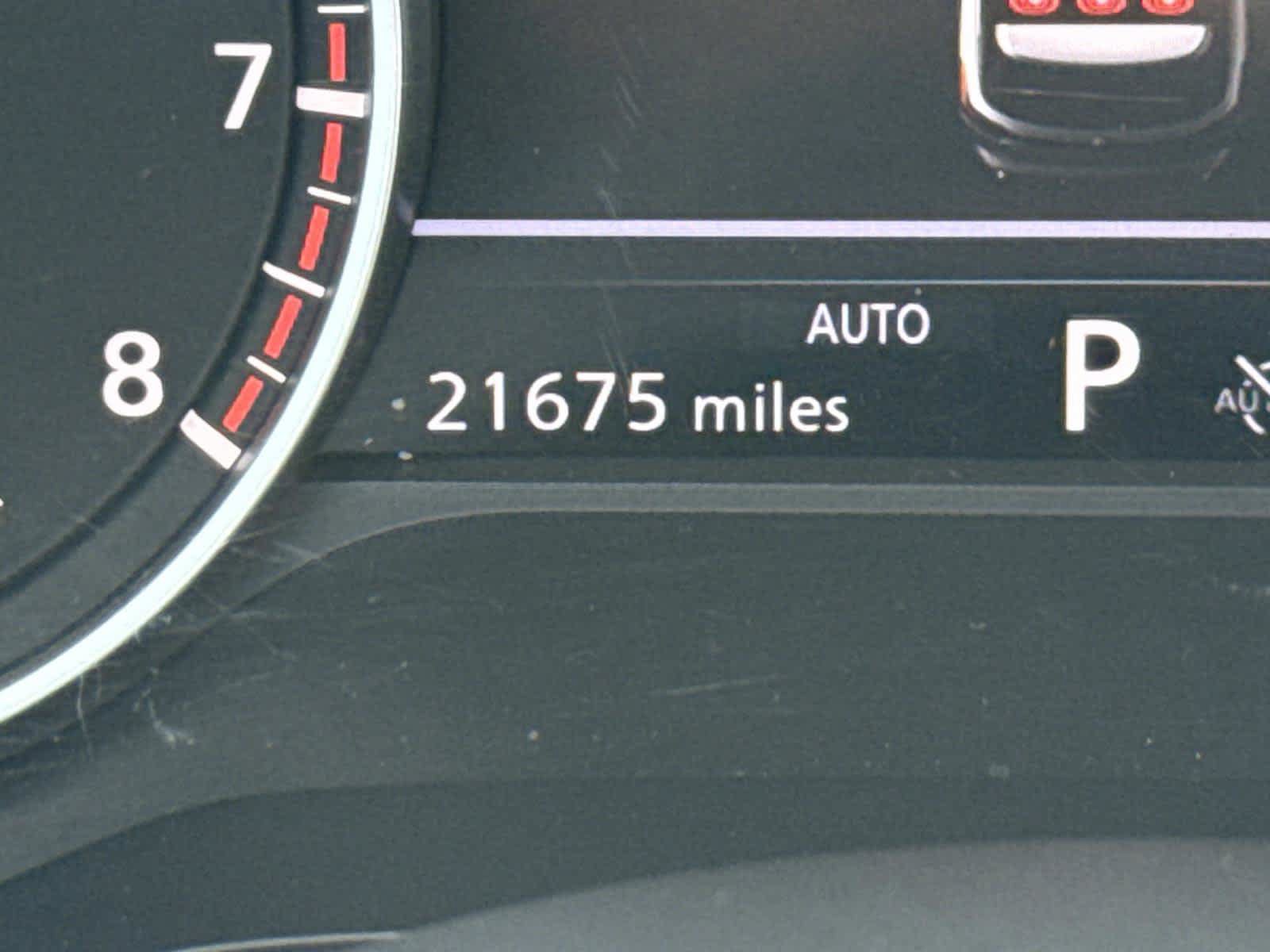 Used 2024 Nissan Pathfinder S AWD/4WD image 26