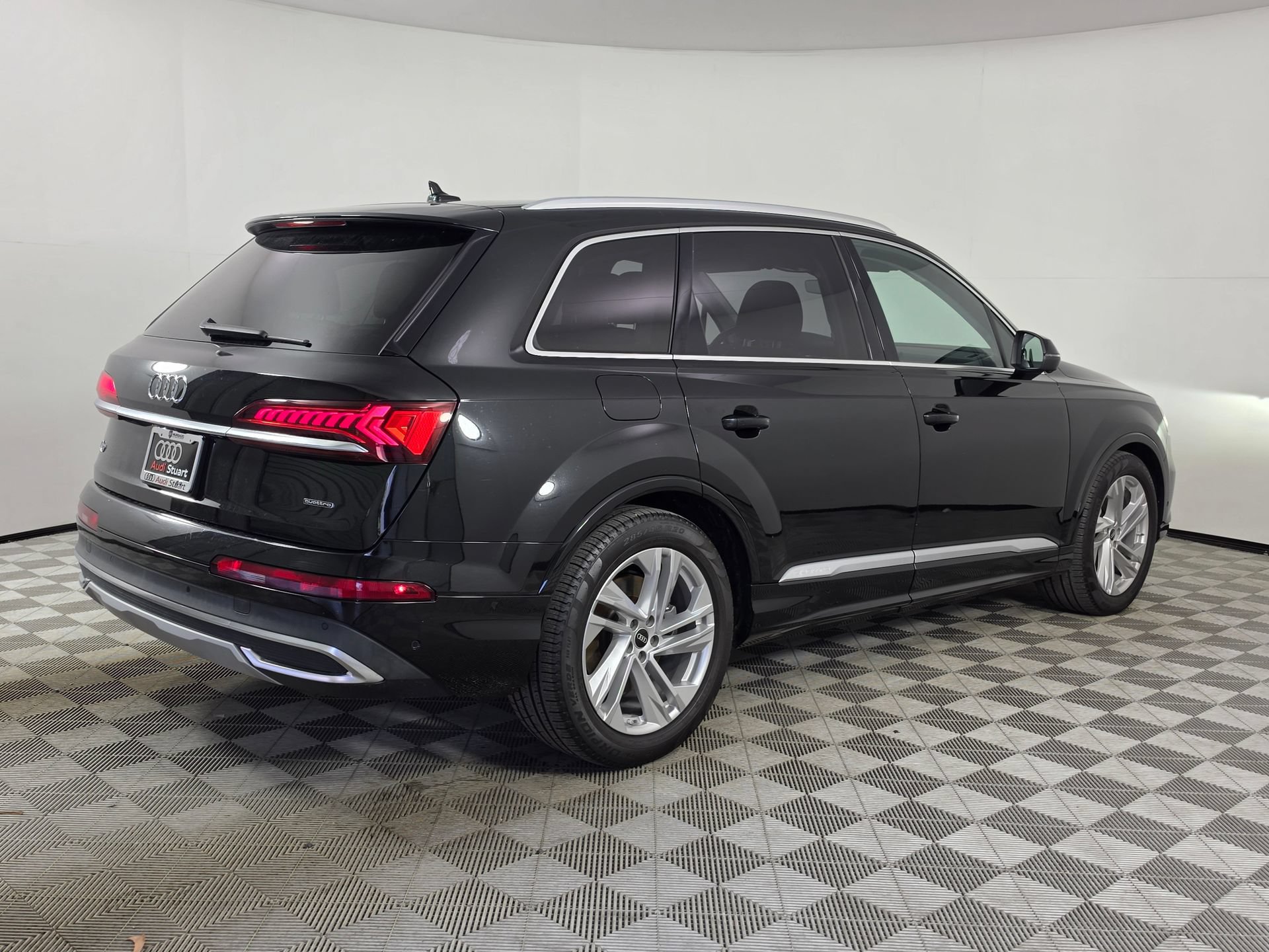 Used 2022 Audi Q7 3.0T Prestige w/ Prestige Package AWD/4WD image 7