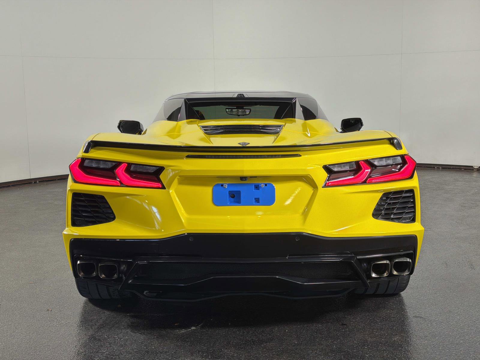 Used 2022 Chevrolet Corvette Stingray Preferred Conv w/ Battery Protection Package RWD image 4