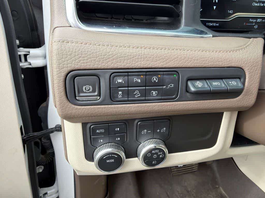 Used 2022 GMC Yukon XL Denali AWD/4WD image 22