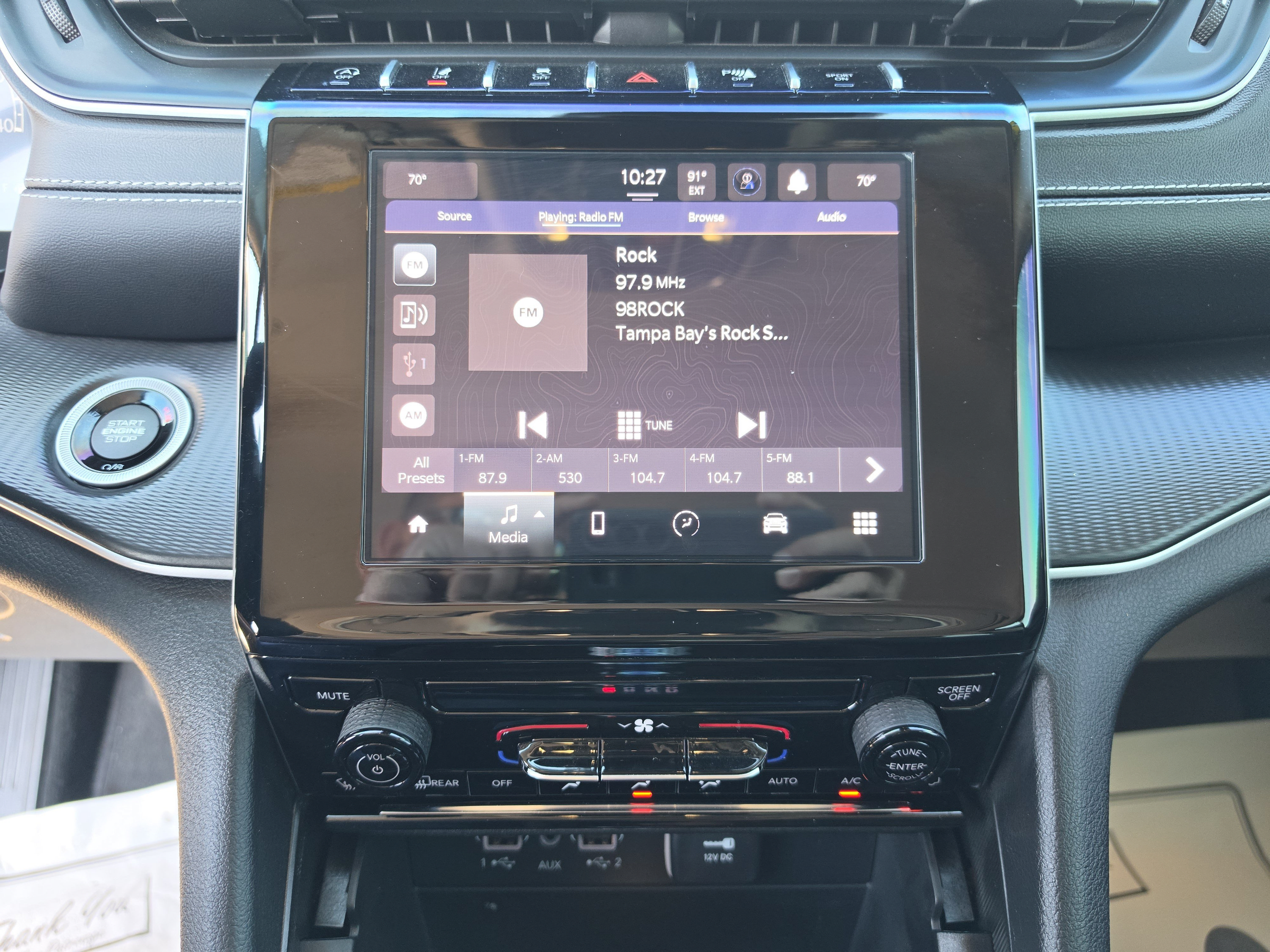 Used 2024 Jeep Grand Cherokee L Laredo RWD image 27