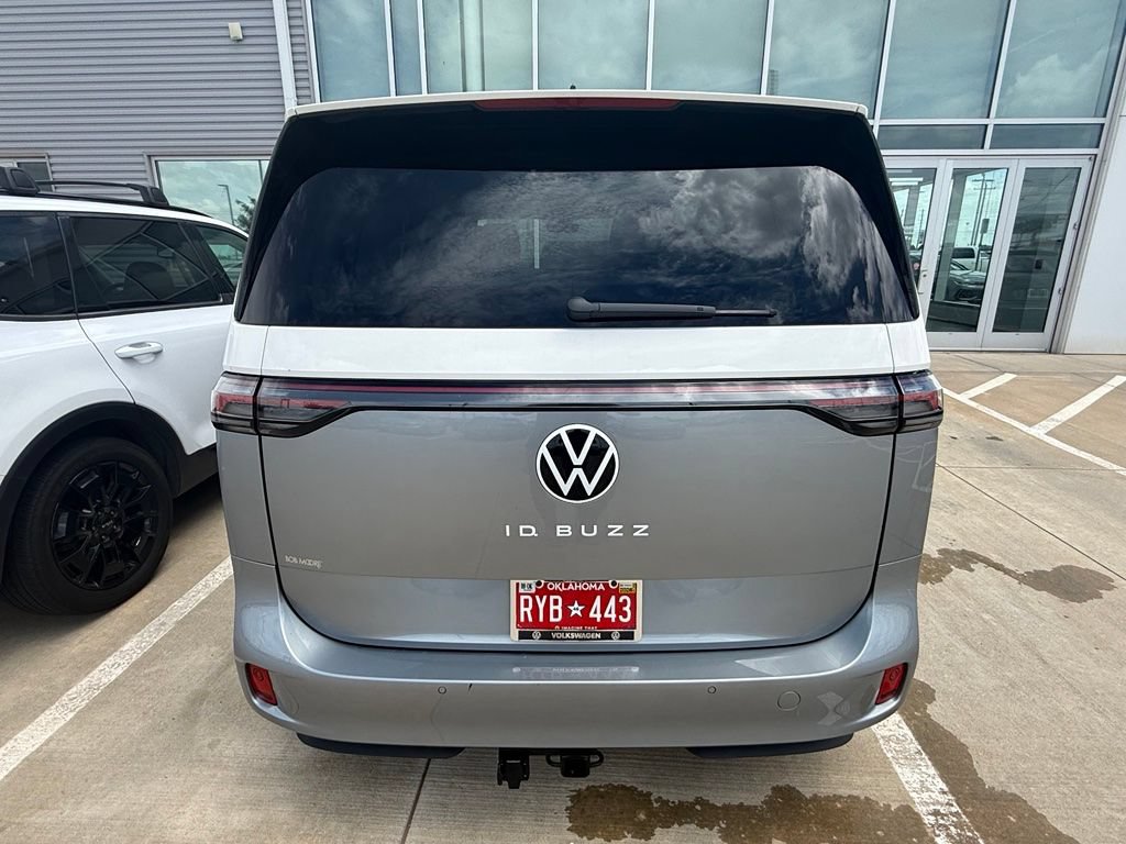 Certified 2025 Volkswagen ID. Buzz 1st Edition RWD image 5