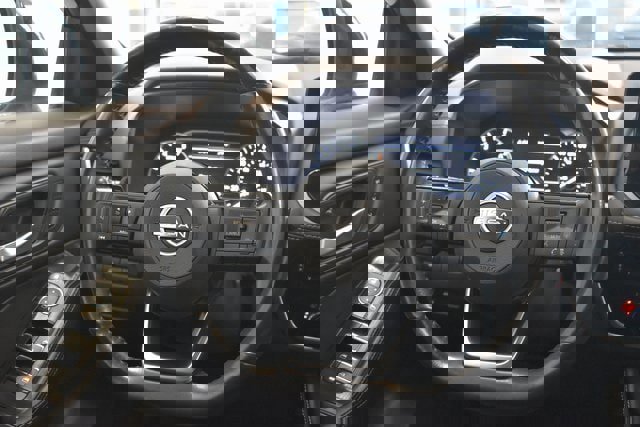 Used 2023 Nissan Rogue SL w/ SL Premium Package image 26