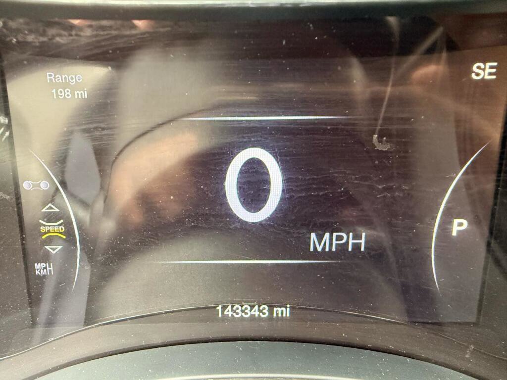 Used 2014 Jeep Grand Cherokee Limited w/ Trailer Tow Group IV image 25