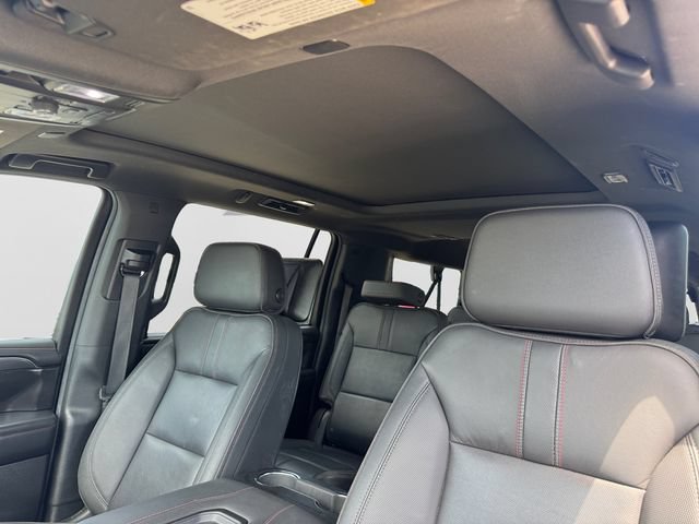 Certified 2024 Chevrolet Suburban RST w/ Luxury Package RWD image 12