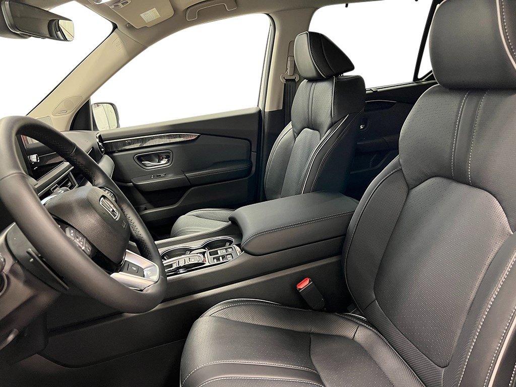 New 2025 Honda Pilot Elite image 15