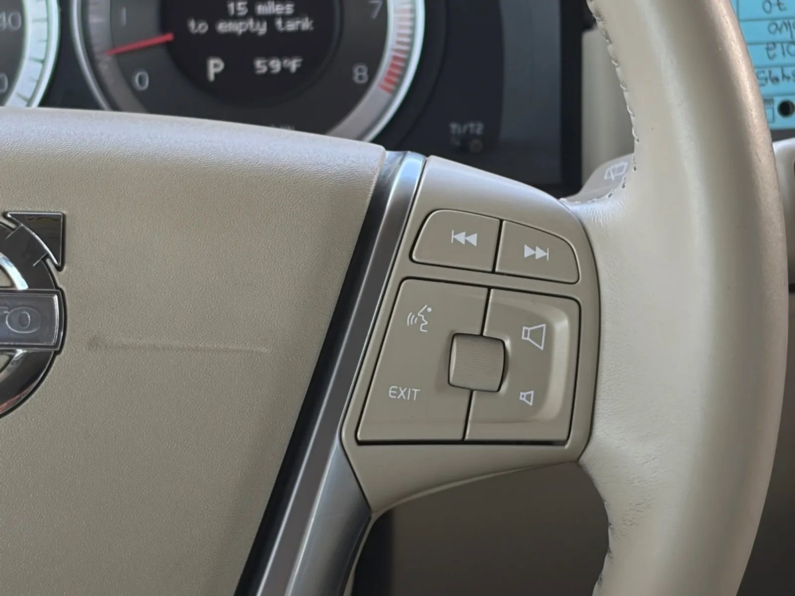 Used 2012 Volvo XC70 T6 image 29