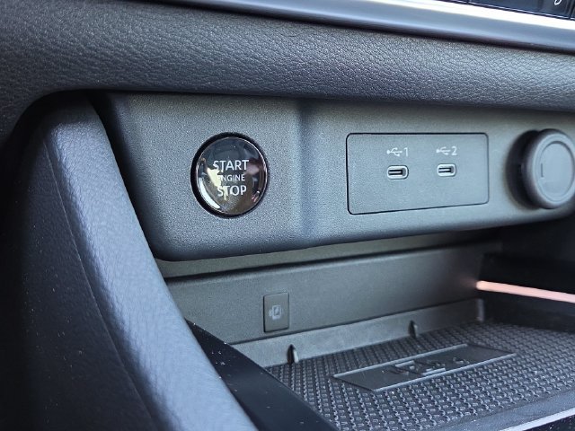 Used 2025 Nissan Rogue SL FWD image 10