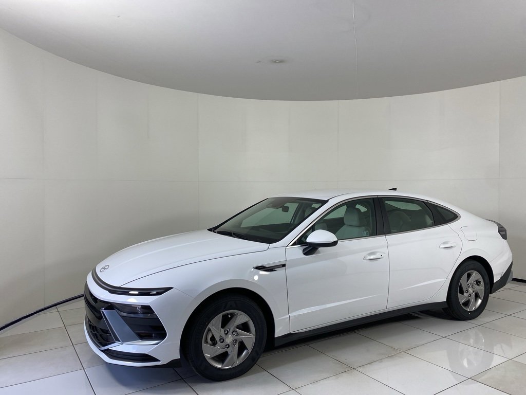 New 2025 Hyundai Sonata SE