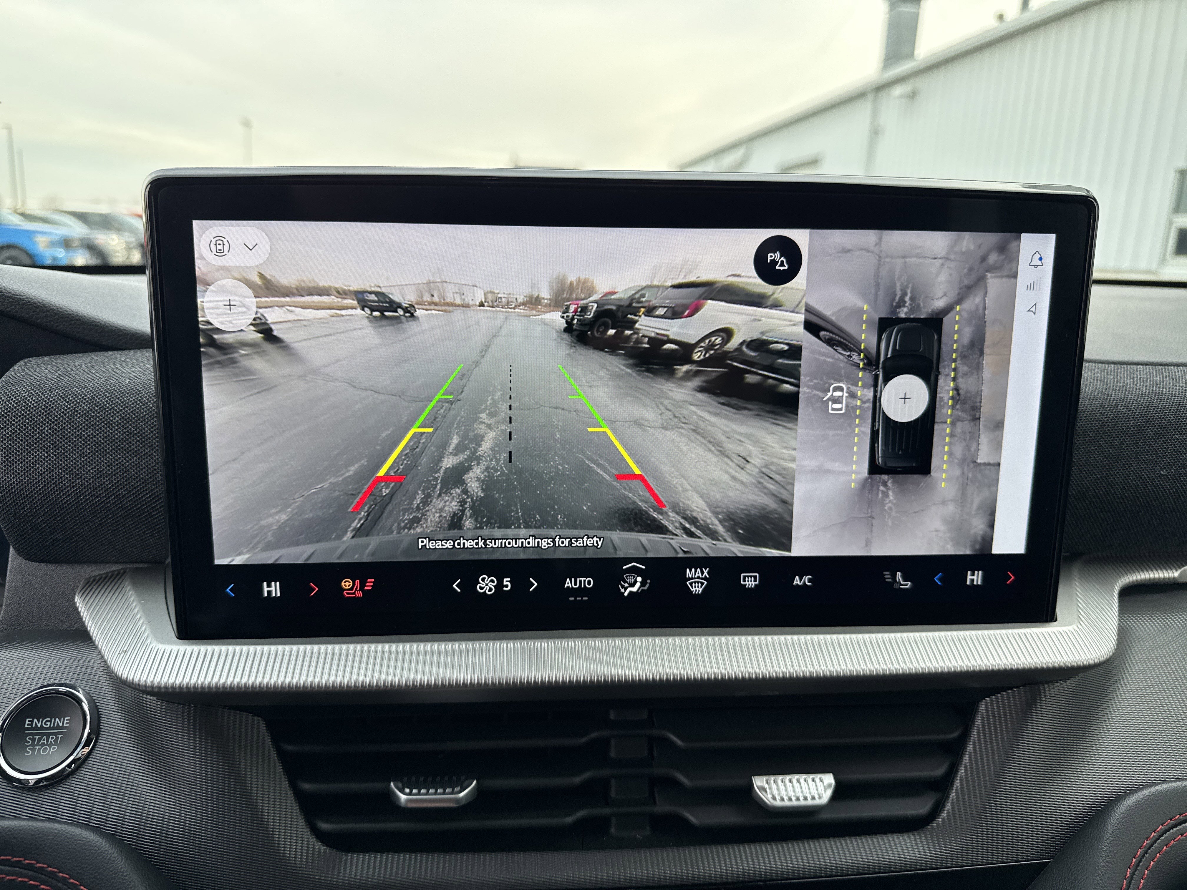 Used 2025 Ford Explorer ST-Line w/ ST-Line Street Pack image 40