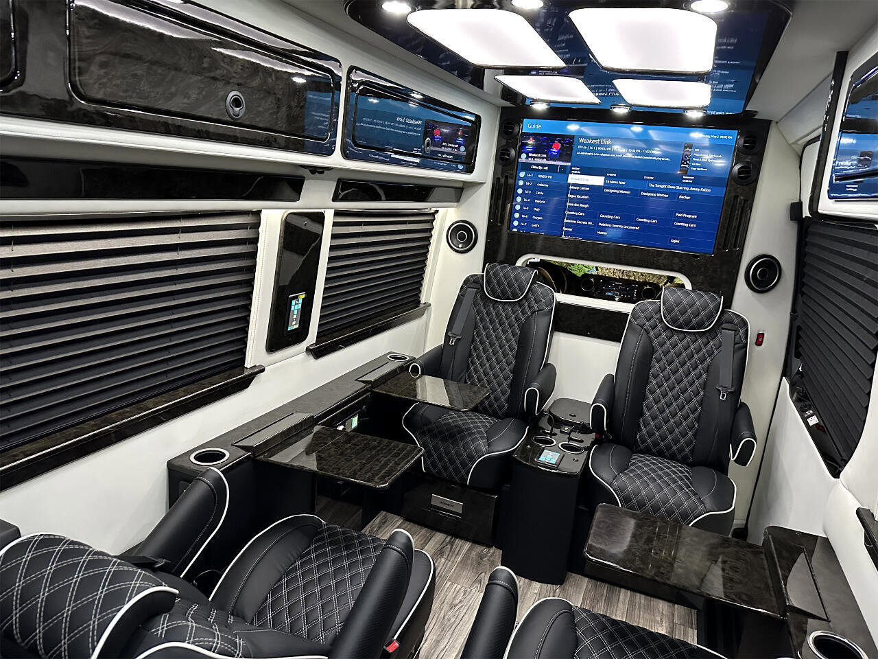 Used 2024 Mercedes-Benz Sprinter 3500 image 3