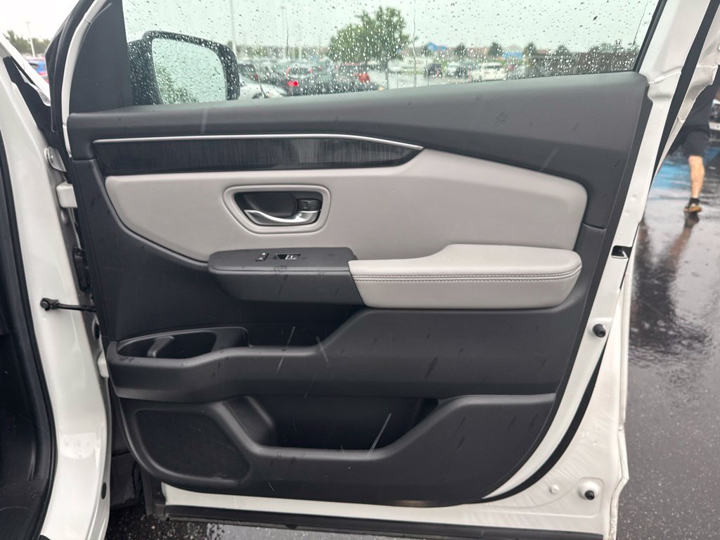 Certified 2025 Honda Pilot Elite image 39