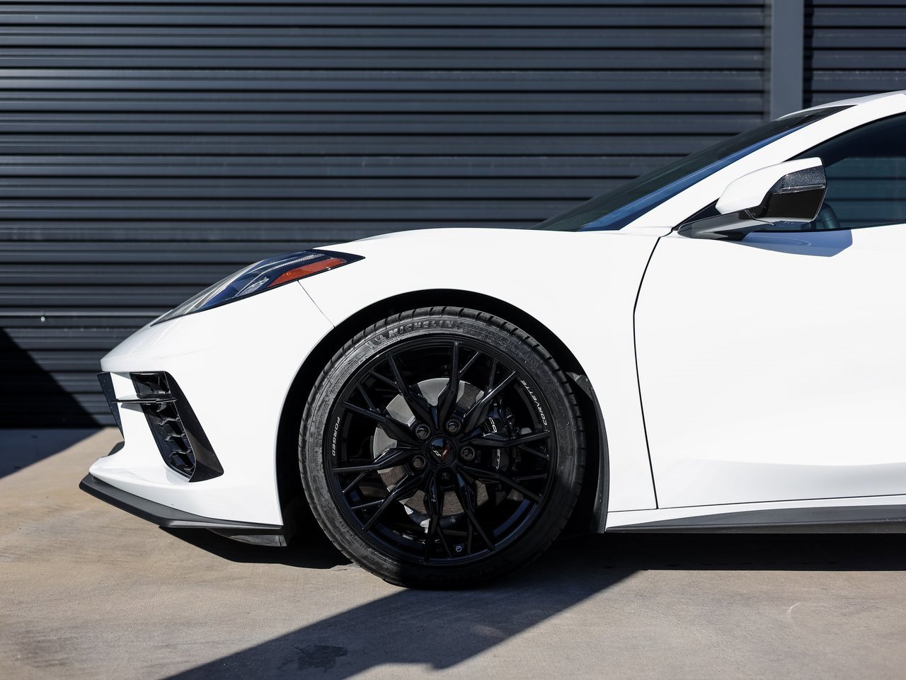 Used 2025 Chevrolet Corvette Stingray Preferred Cpe w/ Stealth Interior Trim Package image 11