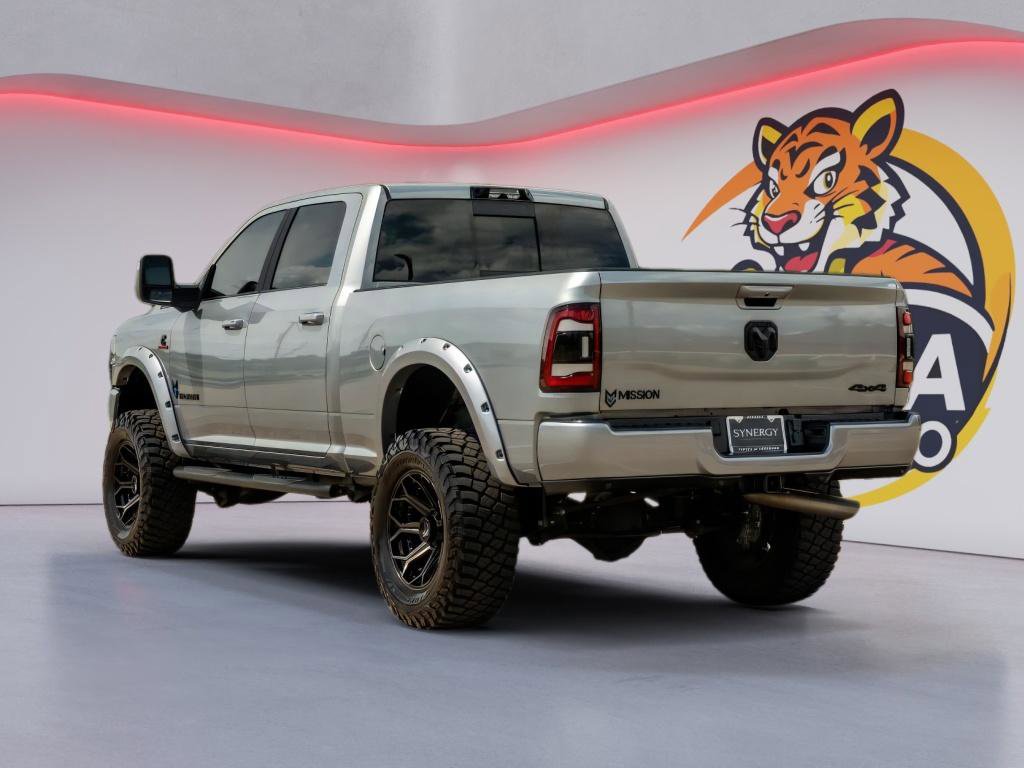Used 2024 RAM 2500 Big Horn w/ Night Edition AWD/4WD image 7