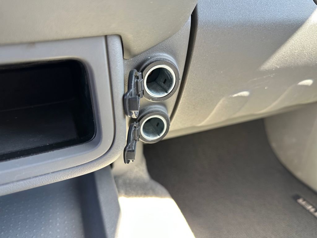 Used 2016 Nissan Frontier SV image 22