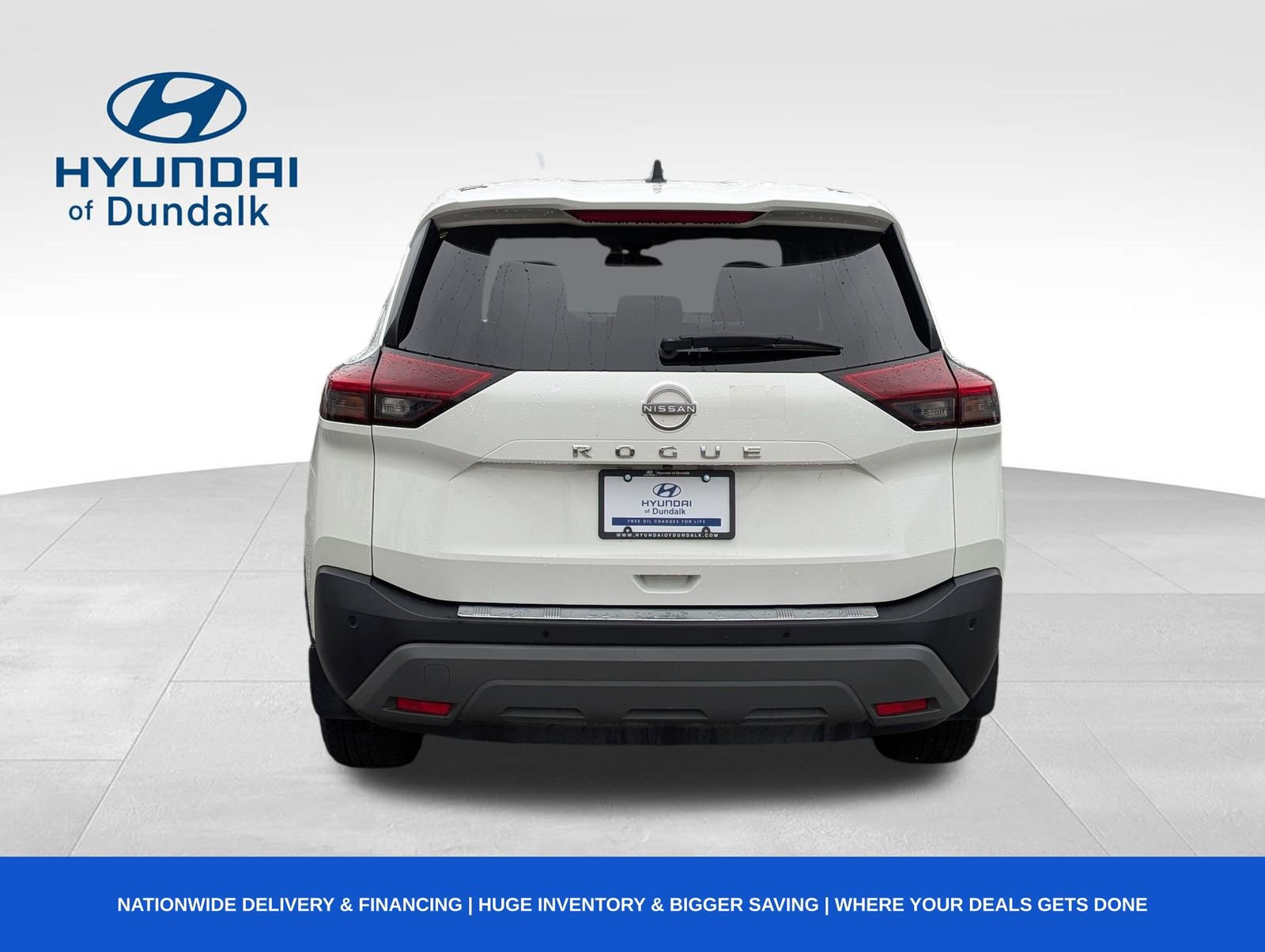 Used 2023 Nissan Rogue S image 7