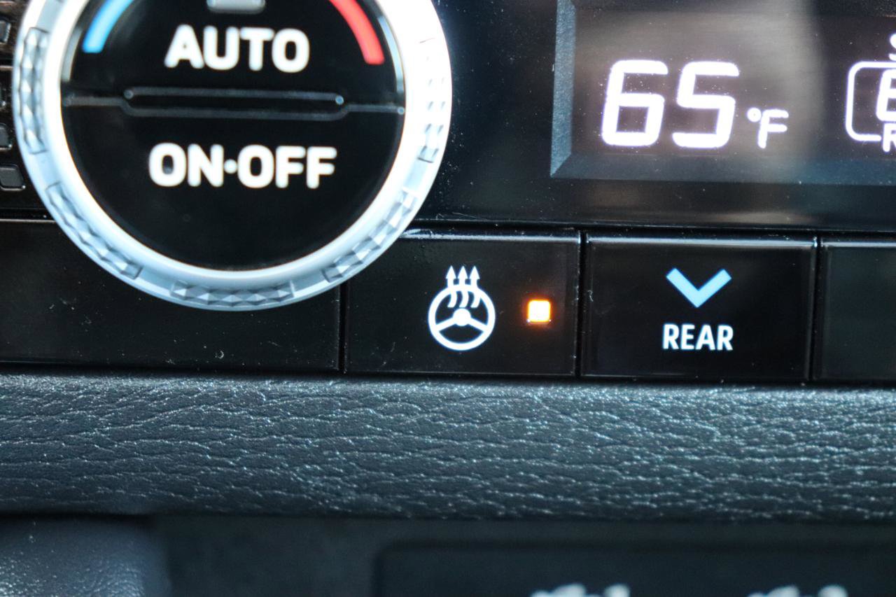 Used 2025 Mitsubishi Outlander SEL FWD image 43