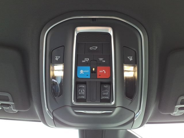 New 2026 Jeep Grand Cherokee Altitude AWD/4WD image 23