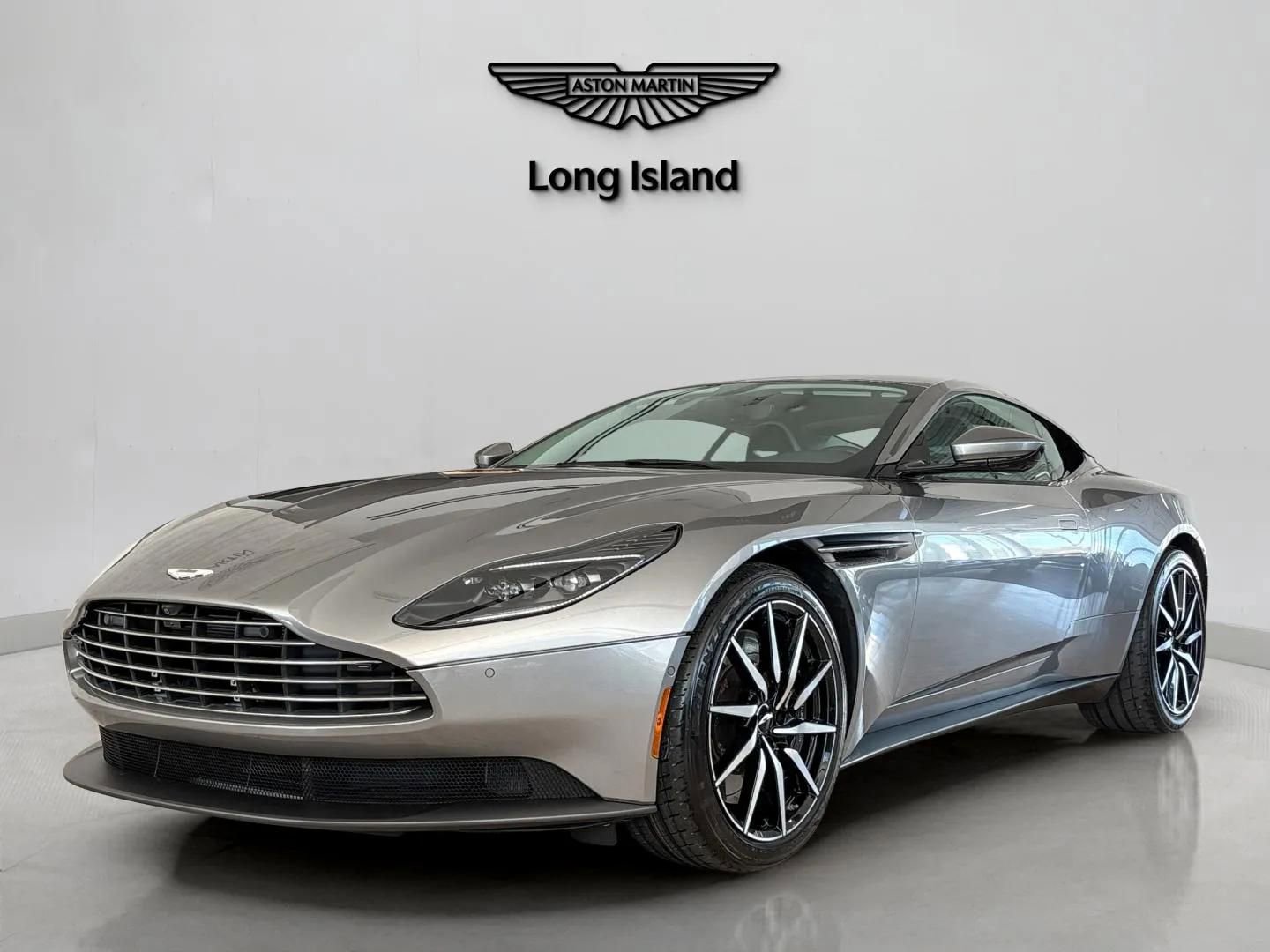 Used 2022 Aston Martin DB11 Coupe image 1