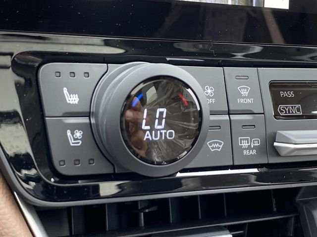 New 2026 Toyota Grand Highlander AWD image 13