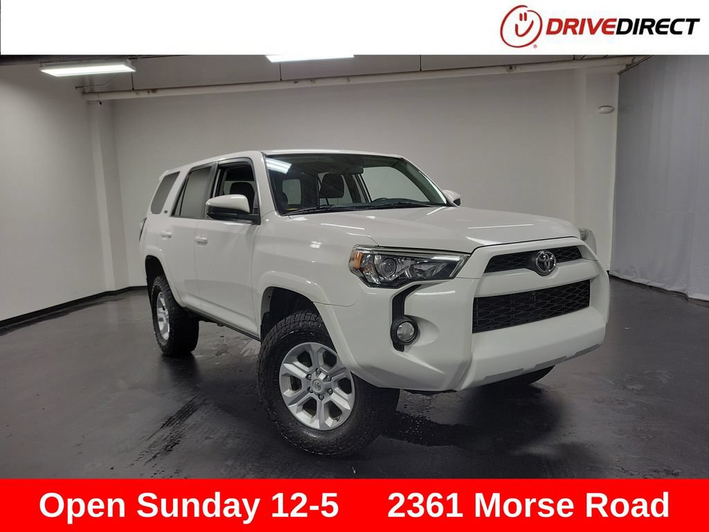 Used 2018 Toyota 4Runner SR5 AWD/4WD image 1