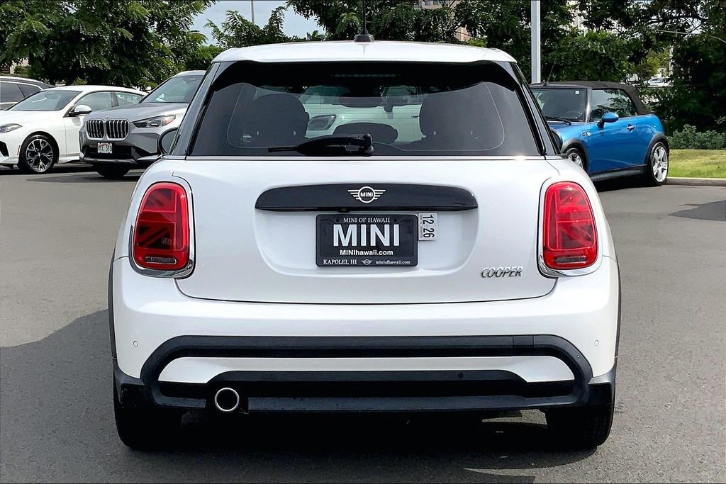 Certified 2024 MINI Cooper 4-Door Hardtop image 5