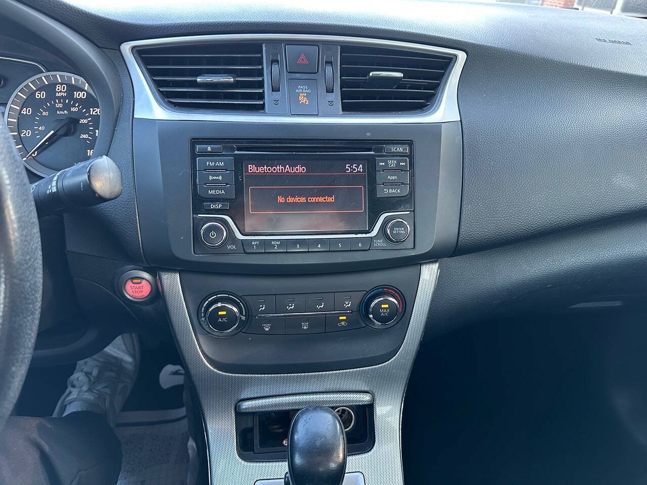 Used 2015 Nissan Sentra SR FWD image 16