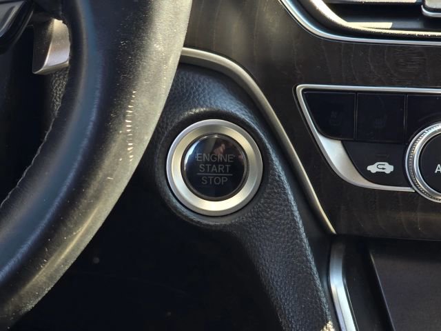 Used 2018 Honda Accord Touring image 27