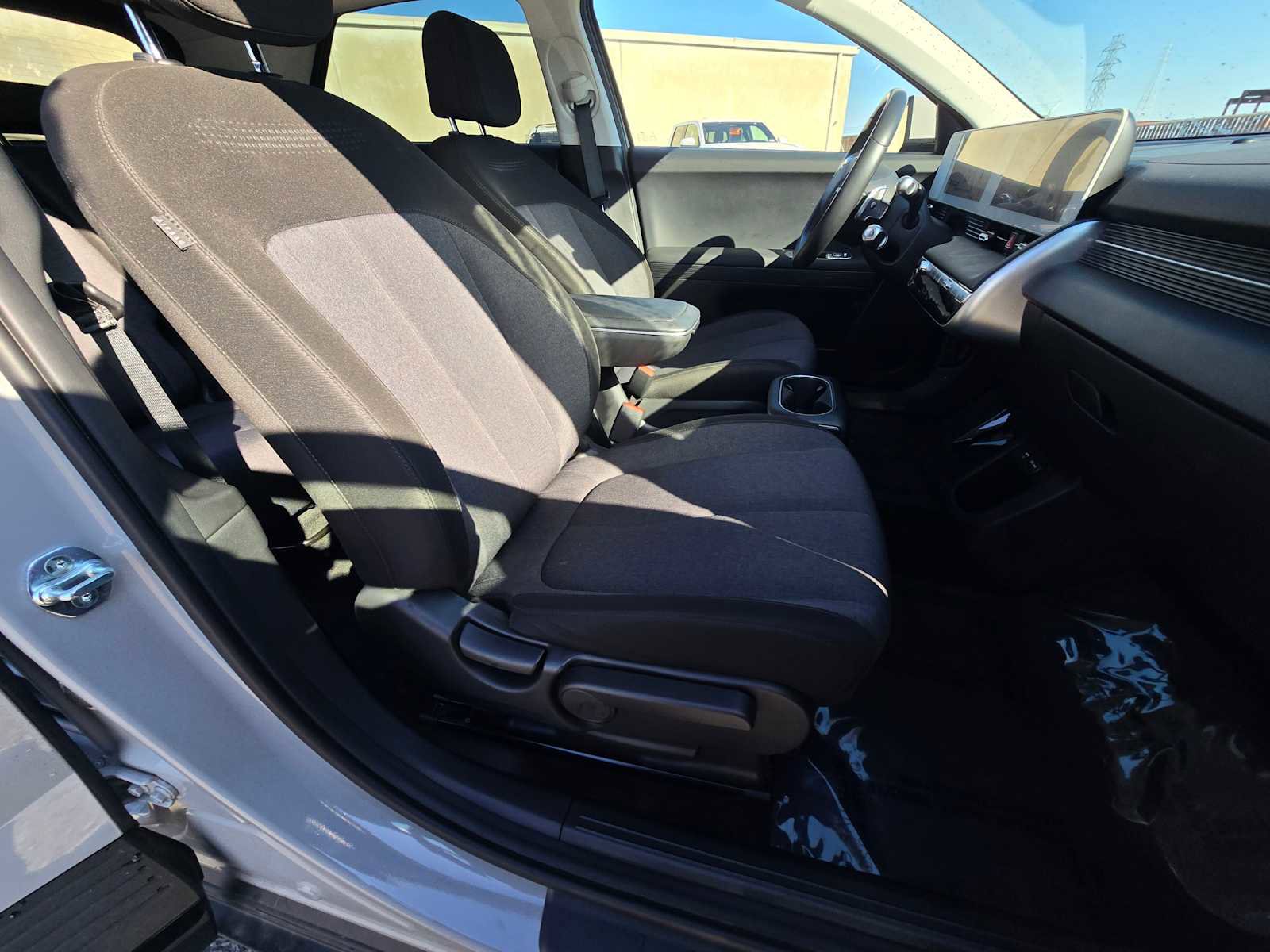 Used 2024 Hyundai Ioniq 5 SE image 11