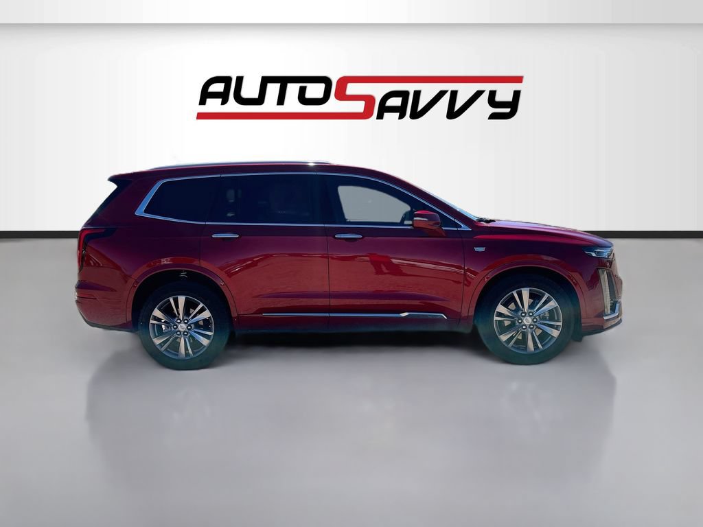 Used 2025 Cadillac XT6 Premium Luxury AWD/4WD image 8