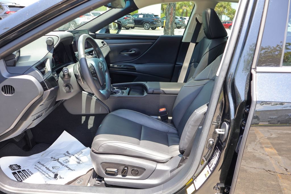 Used 2023 Lexus ES 350 w/ Premium Package FWD image 8