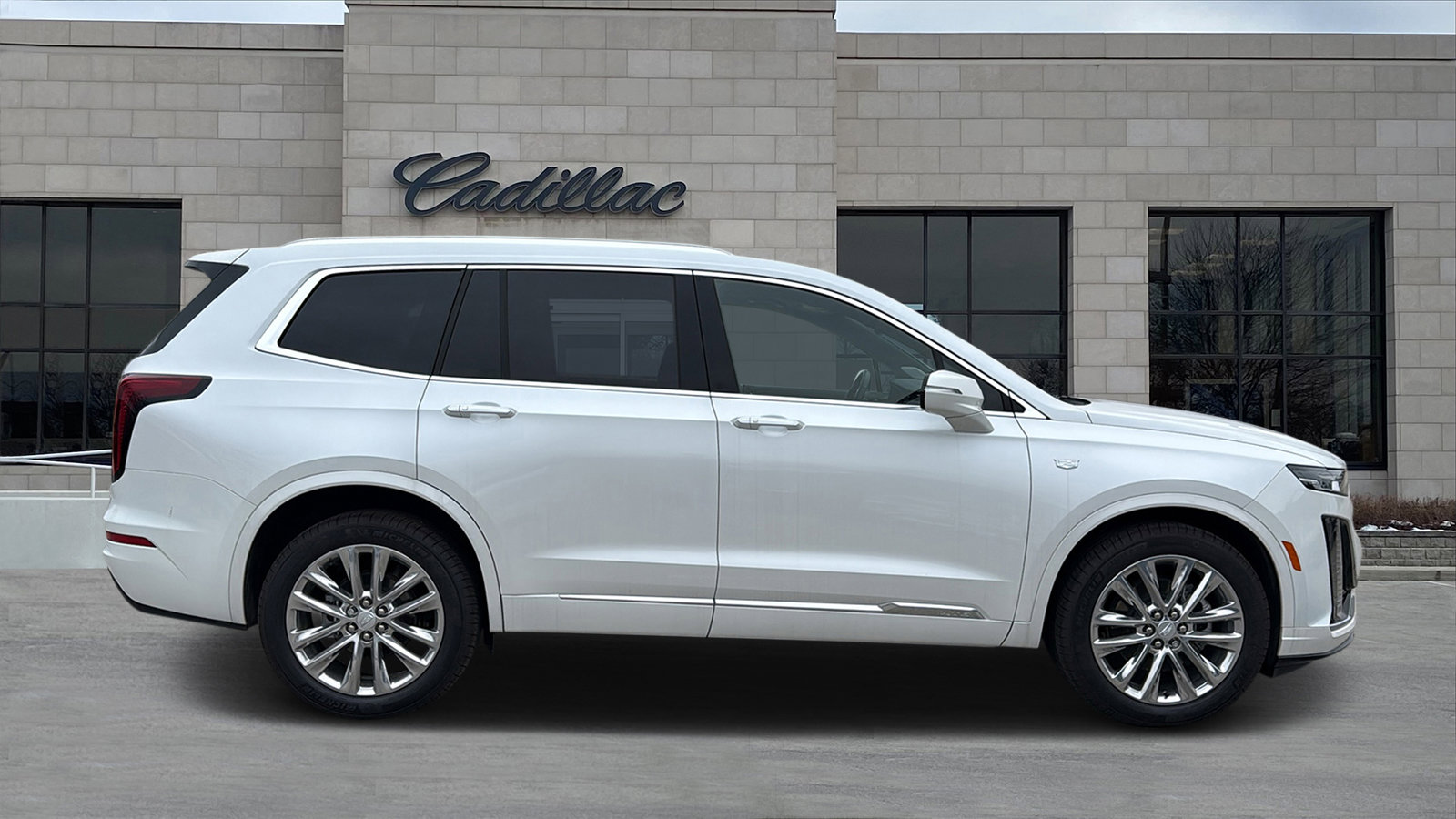 New 2025 Cadillac XT6 Premium Luxury image 2