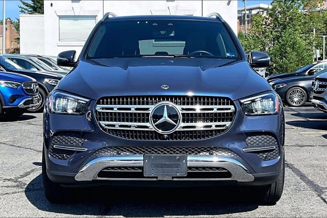 Used 2024 Mercedes-Benz GLE 450e 4MATIC image 2