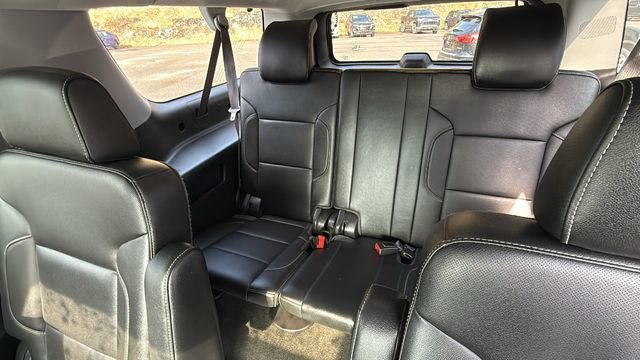 Used 2017 Chevrolet Suburban Premier image 27