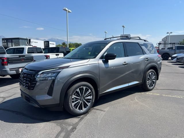 New 2026 Nissan Pathfinder Platinum w/ Cargo Package AWD/4WD image 6