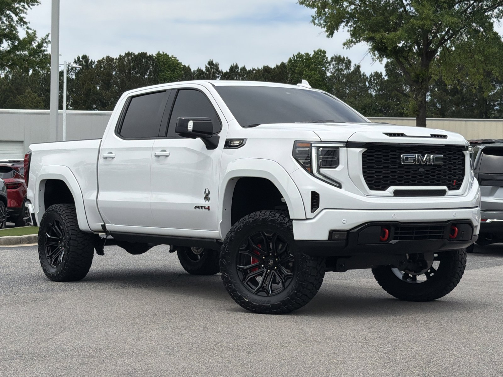 Used 2025 GMC Sierra 1500 AT4 w/ AT4 Premium Package AWD/4WD image 2