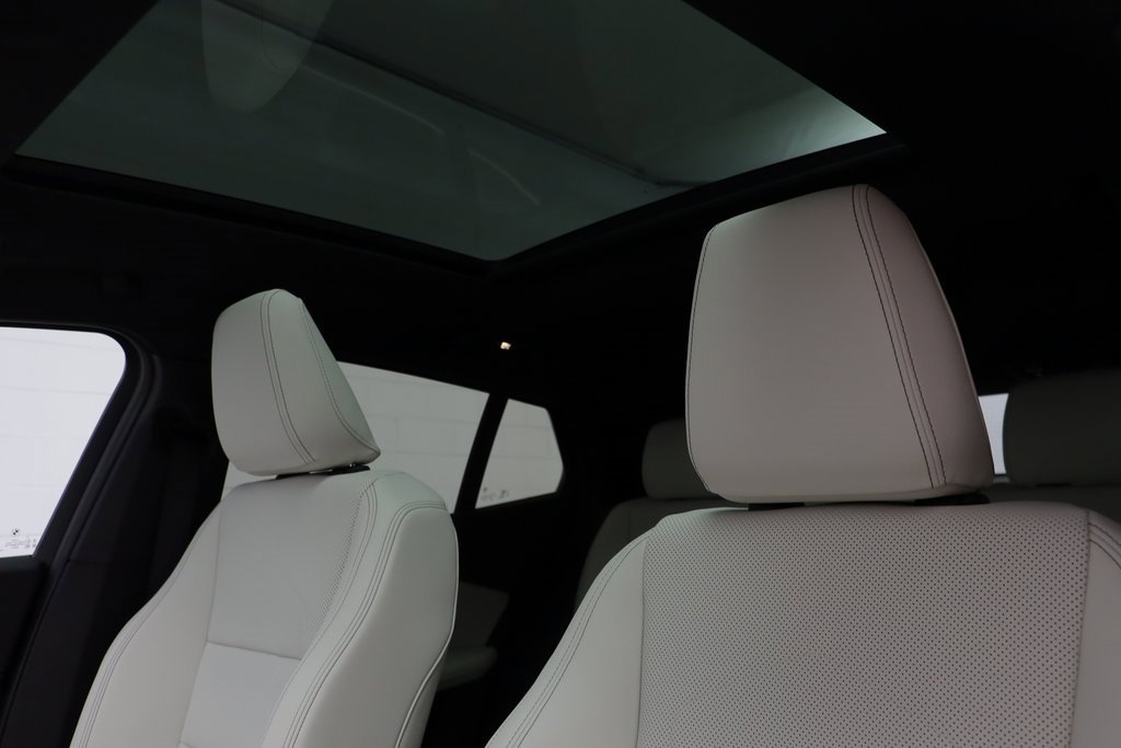 New 2026 BMW X2 xDrive28i w/ Convenience Package image 13