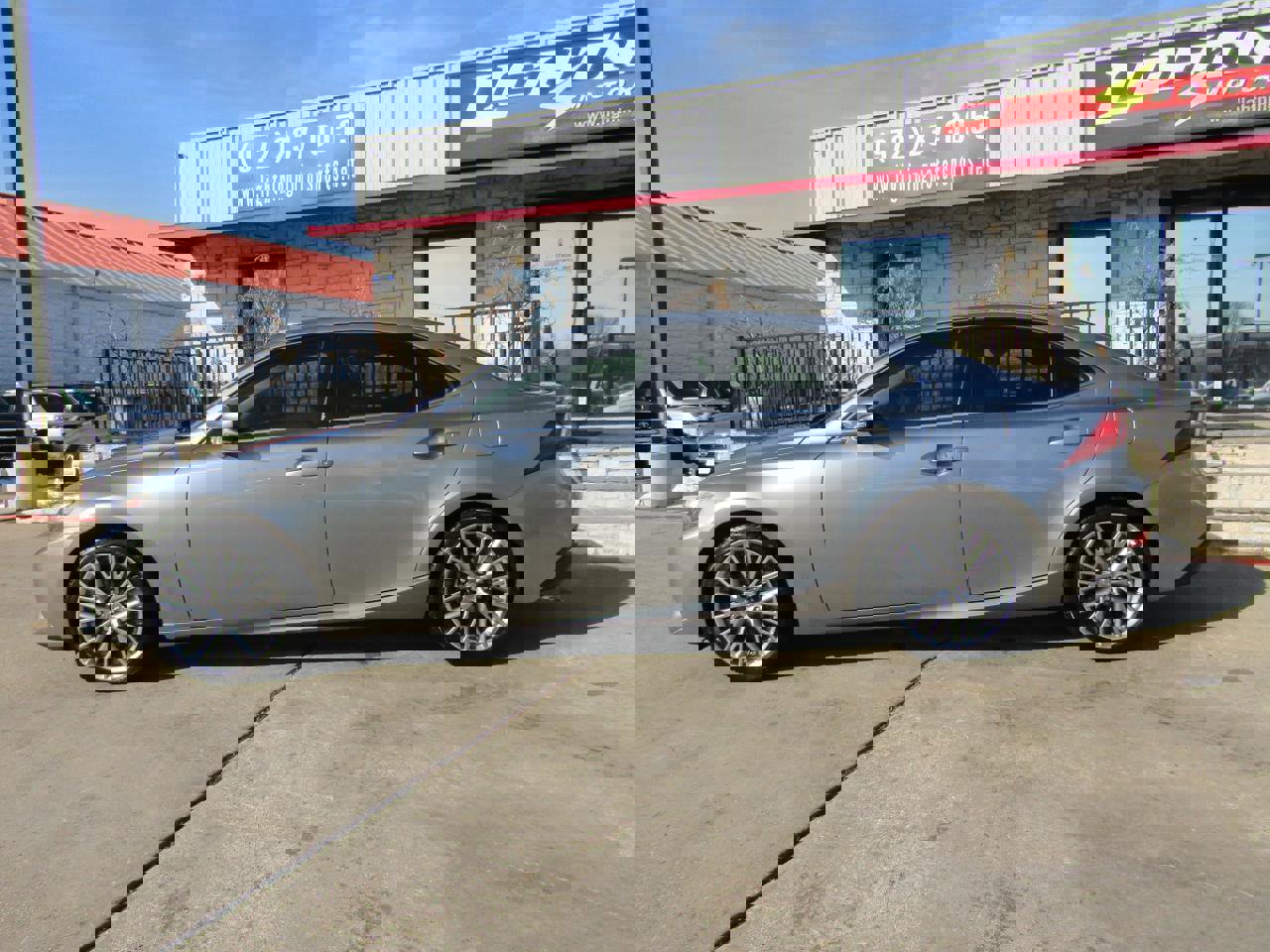 Used 2015 Lexus IS 250 4dr Sport Sdn AWD w/ Premium Package image 2