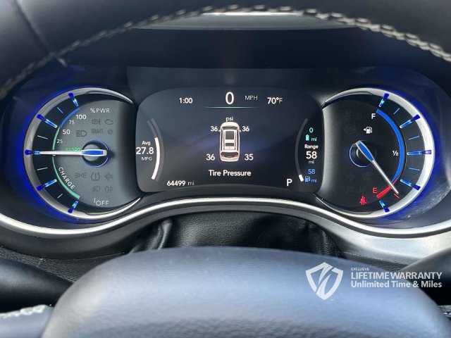 Used 2024 Chrysler Pacifica Limited FWD image 40