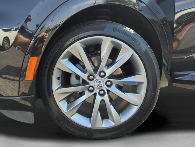 Used 2023 Buick Envision Avenir image 48