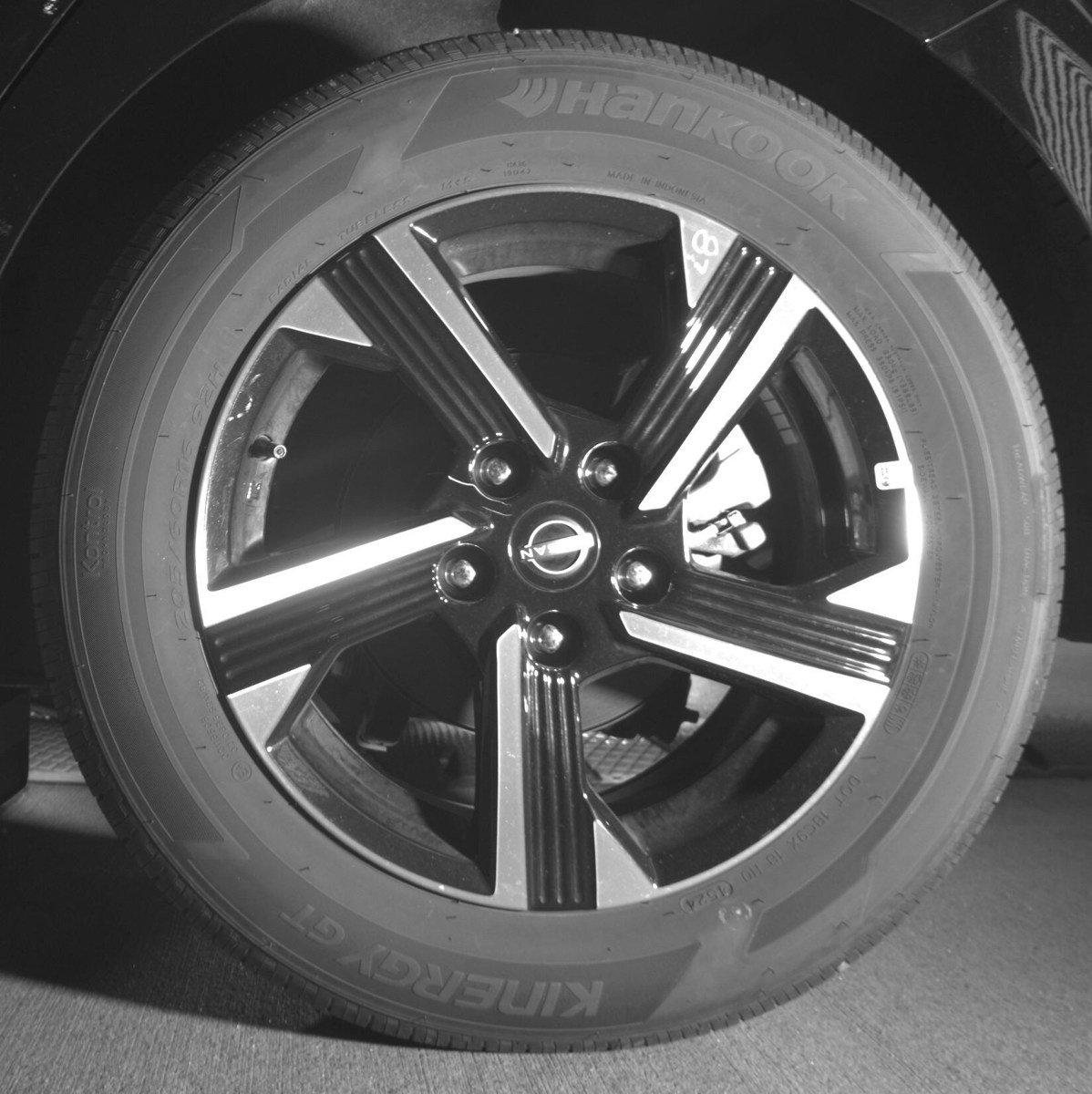 Used 2025 Nissan Sentra SV image 11