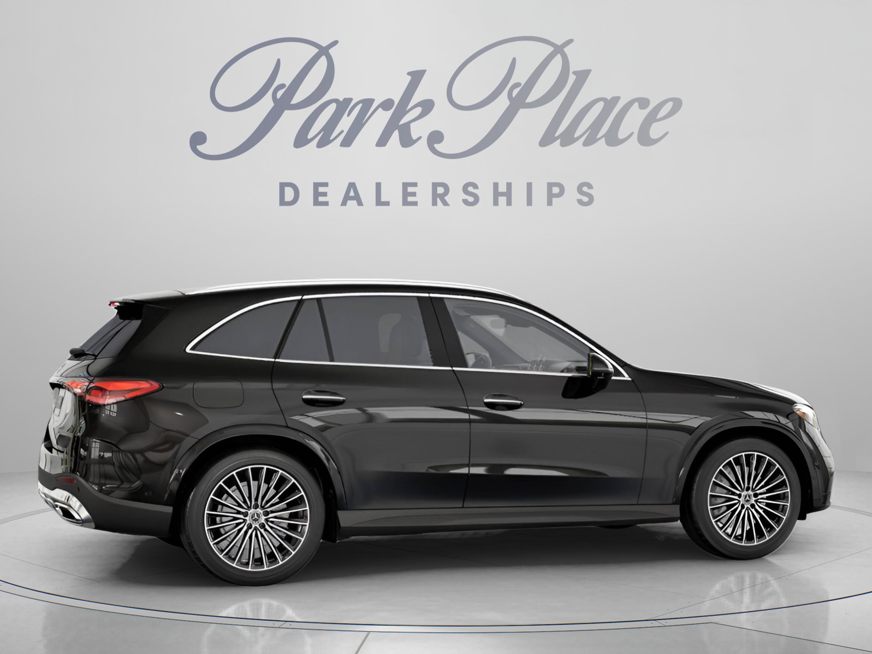 Certified 2023 Mercedes-Benz GLC 300 image 24