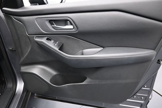 Used 2024 Nissan Rogue SV AWD/4WD image 30