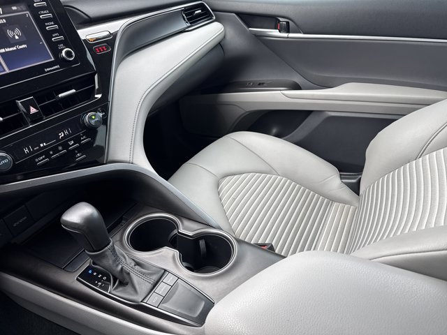 Used 2023 Toyota Camry SE image 20