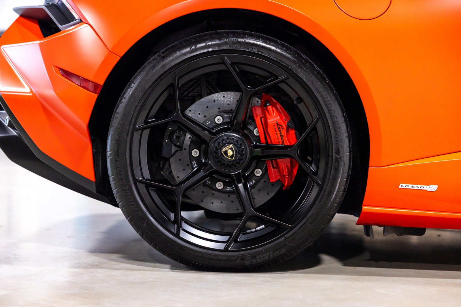 Used 2023 Lamborghini Huracan Tecnica RWD image 28