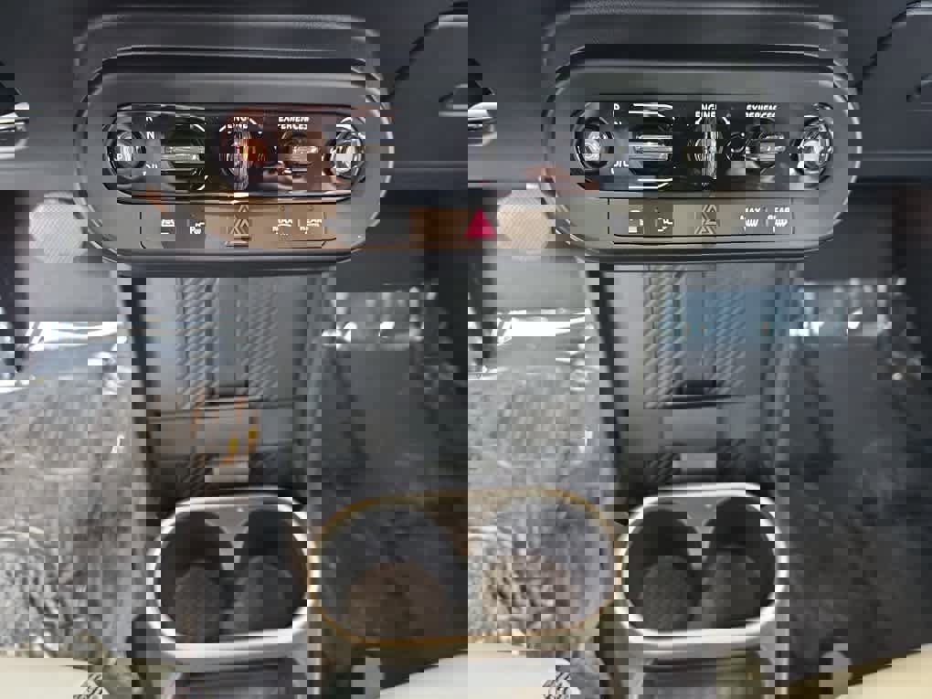 Certified 2025 MINI Cooper 2-Door Hardtop image 16