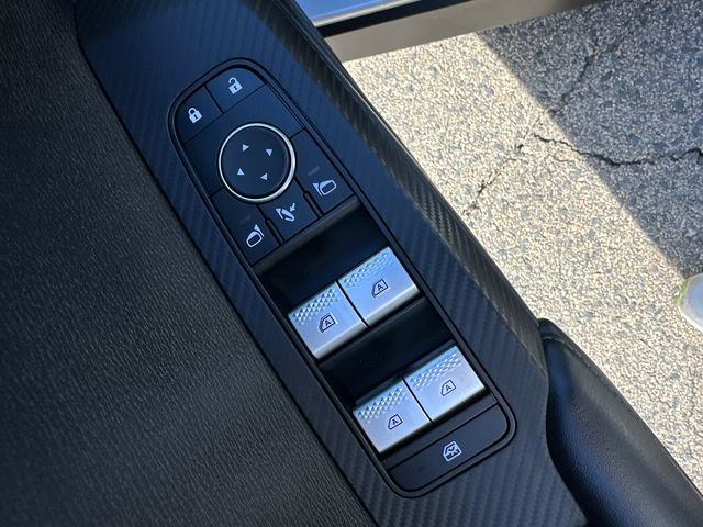 Used 2024 Mitsubishi Outlander SE image 24