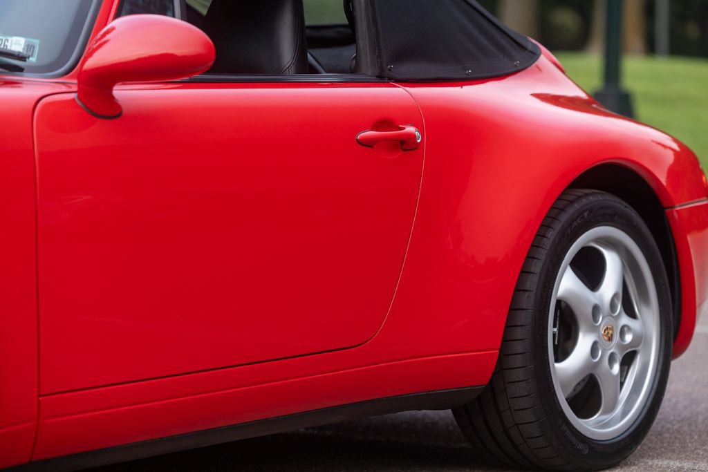 Used 1995 Porsche 911 Carrera RWD image 37